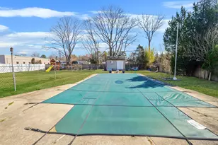 28 Shirley St, Bohemia, NY 11716 - Photo 11