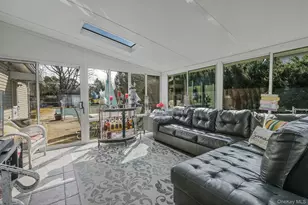 28 Shirley St, Bohemia, NY 11716 - Photo 7