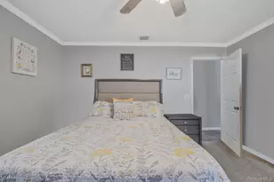 28 Shirley St, Bohemia, NY 11716 - Photo 25