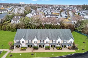 147 Ashley Ct, Central Islip, NY 11722 - Photo 3