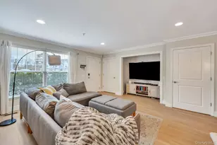 147 Ashley Ct, Central Islip, NY 11722 - Photo 7