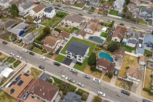 2460 Centre Ave, Bellmore, NY 11710 - Photo 33