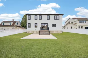 2460 Centre Ave, Bellmore, NY 11710 - Photo 29