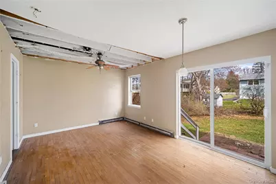 42 Autumn Drive, Poughkeepsie, NY 12603 - Photo 5