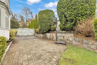 42 Tanglewylde Avenue, Bronxville, NY 10708 - Photo 43