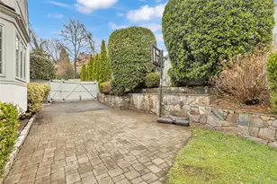 42 Tanglewylde Ave, Bronxville, NY 10708 - Photo 43