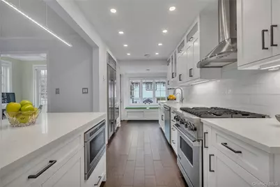 42 Tanglewylde Avenue, Bronxville, NY 10708 - Photo 15