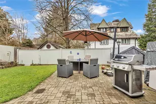 42 Tanglewylde Ave, Bronxville, NY 10708 - Photo 41