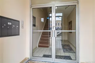 410 Jericho Tpke, New Hyde Park, NY 11040 - Photo 9