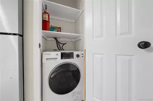 410 Jericho Tpke, New Hyde Park, NY 11040 - Photo 7