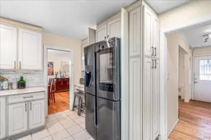 85-43 211th St, Hollis, NY 11427 - Photo 11