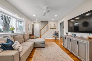 9 Aster Ave, Merrick, NY 11566 - Photo 7