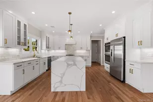 43 Barter Ln, Hicksville, NY 11801 - Photo 11