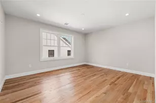 43 Barter Ln, Hicksville, NY 11801 - Photo 23