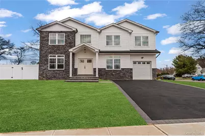 43 Barter Lane, Hicksville, NY 11801 - Photo 1