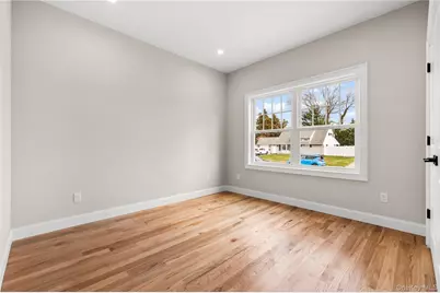 43 Barter Lane, Hicksville, NY 11801 - Photo 17