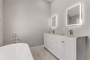 43 Barter Ln, Hicksville, NY 11801 - Photo 29