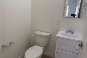 5 Colonial Dr, Wappingers Falls, NY 12590 - Photo 9