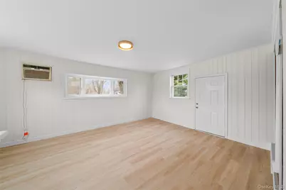 1656 N Gardiner Drive, Bay Shore, NY 11706 - Photo 5