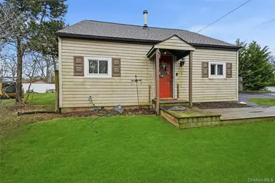 20 Wheat Path Road W, Mount Sinai, NY 11766 - Photo 1