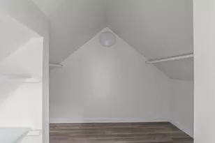 215 Hathaway Ave, Elmont, NY 11003 - Photo 15