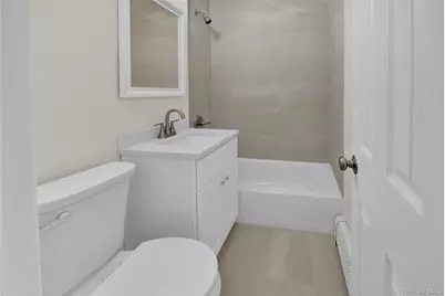 273 Newbridge Road #D2, Levittown, NY 11756 - Photo 11