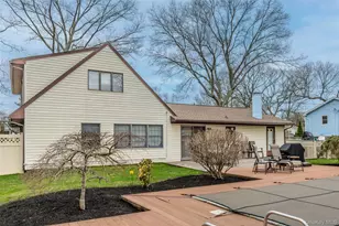 12 Westmoylan Ln, Coram, NY 11727 - Photo 37