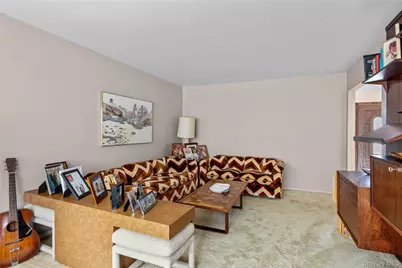 12 Westmoylan Lane, Coram, NY 11727 - Photo 7