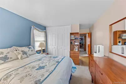 12 Westmoylan Lane, Coram, NY 11727 - Photo 19