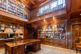 90 Elderfields Rd, Manhasset, NY 11030 - Photo 19