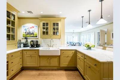 90 Elderfields Road, Manhasset, NY 11030 - Photo 13