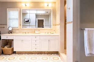 90 Elderfields Rd, Manhasset, NY 11030 - Photo 29