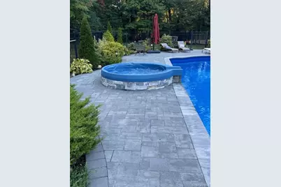431 Woodbury Road, Cold Spring Harbor, NY 11724 - Photo 19