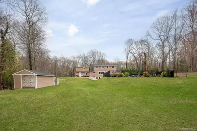 431 Woodbury Road, Cold Spring Harbor, NY 11724 - Photo 23