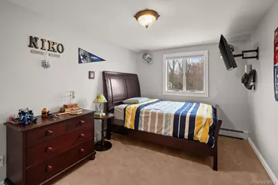 431 Woodbury Road, Cold Spring Harbor, NY 11724 - Photo 19