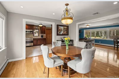 431 Woodbury Road, Cold Spring Harbor, NY 11724 - Photo 9