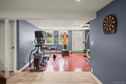 431 Woodbury Road, Cold Spring Harbor, NY 11724 - Photo 21