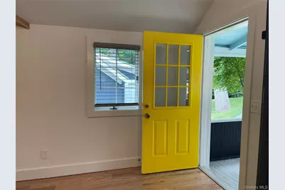 41 Chestnut Avenue, Setauket, NY 11733 - Photo 3