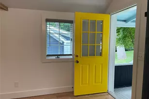 41 Chestnut Ave, Setauket, NY 11733 - Photo 3