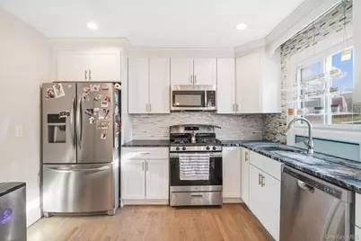 14 Dickinson Avenue, Nyack, NY 10960 - Photo 17