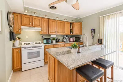 11 Seaford Road, Mastic Beach, NY 11951 - Photo 7