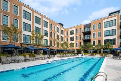 100 Garvies Point Road #1025, Glen Cove, NY 11542 - Photo 25