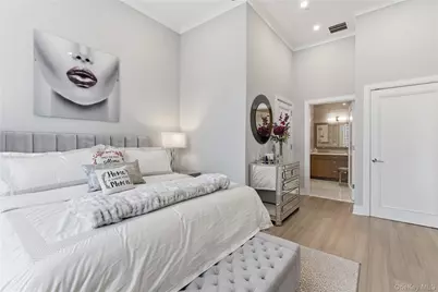 100 Garvies Point Road #1025, Glen Cove, NY 11542 - Photo 13