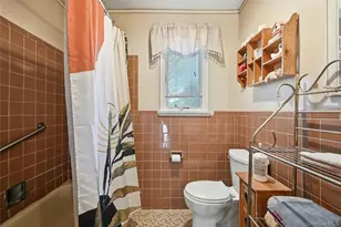 19 Duke Pl, Glen Cove, NY 11542 - Photo 27