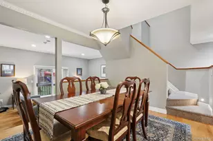 26 Village Green, Bardonia, NY 10954 - Photo 9