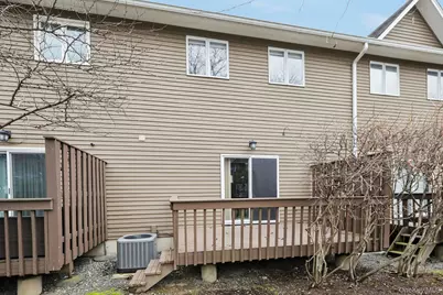 26 Village Green #26, Bardonia, NY 10954 - Photo 41