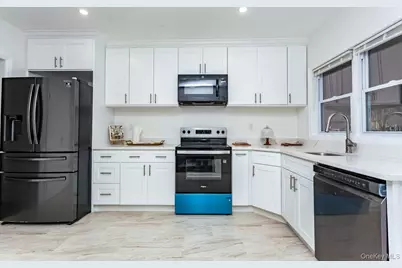 15 Waring Road, Newburgh, NY 12550 - Photo 11