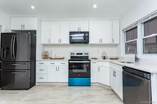 15 Waring Rd, Newburgh, NY 12550 - Photo 11