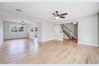 71 Loop Drive, Sayville, NY 11782 - Photo 7