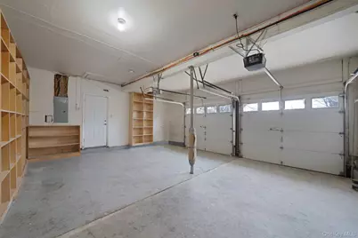 71 Loop Drive, Sayville, NY 11782 - Photo 37